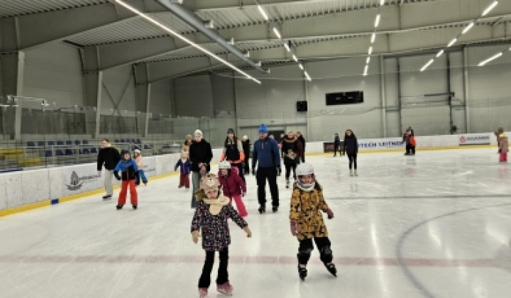 2. fotografia fotogalérie Prázdninové korčuľovanie - foto