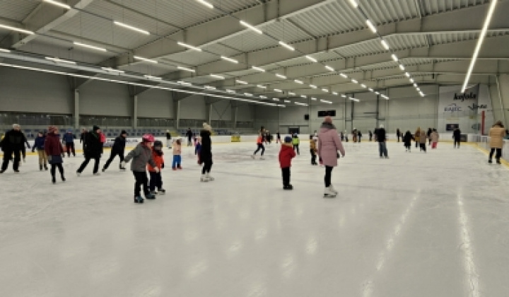 3. fotografia fotogalérie Prázdninové korčuľovanie - foto