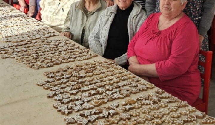 3. fotografia fotogalérie Pečenie medovníčkov - foto