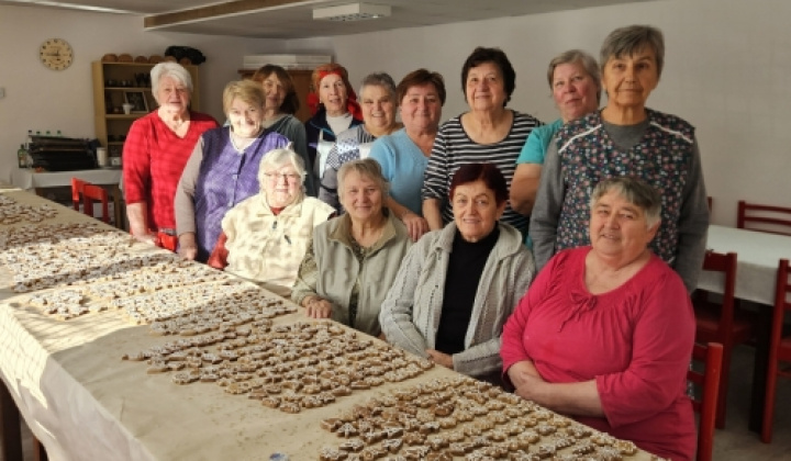 4. fotografia fotogalérie Pečenie medovníčkov - foto