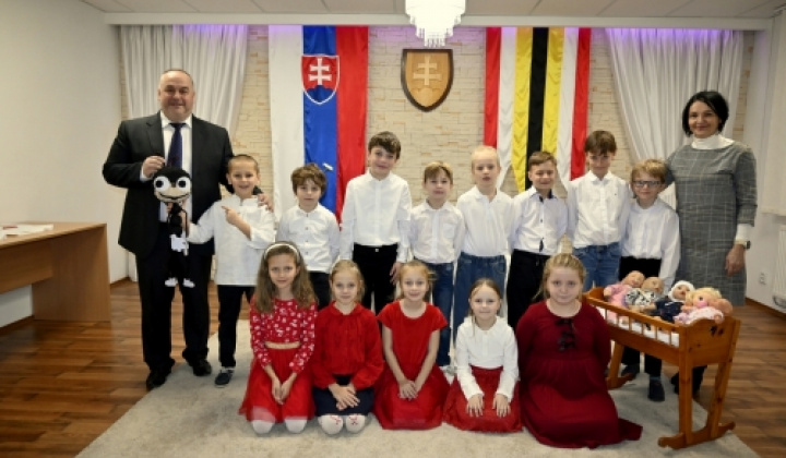 2. fotografia fotogalérie Jubilanti a uvítanie detičiek do života - foto