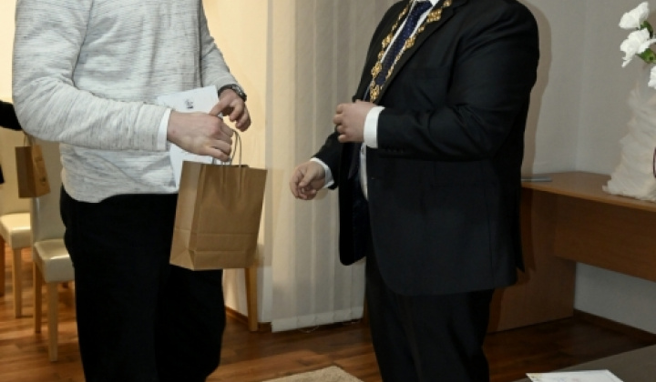 7. fotografia fotogalérie Stretnutie najúspešnejších reprezentantov obce Plavnica - foto