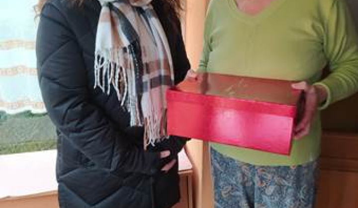 1. fotografia fotogalérie „Koľko lásky sa zmestí do krabice od topánok“ - foto