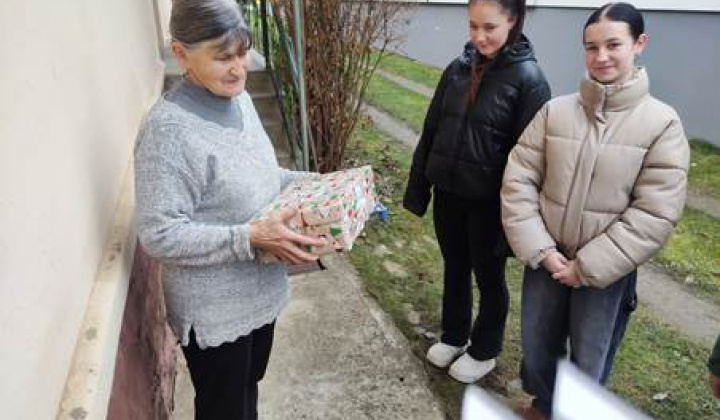 2. fotografia fotogalérie „Koľko lásky sa zmestí do krabice od topánok“ - foto