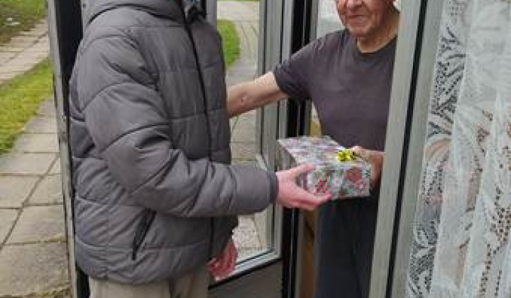 8. fotografia fotogalérie „Koľko lásky sa zmestí do krabice od topánok“ - foto