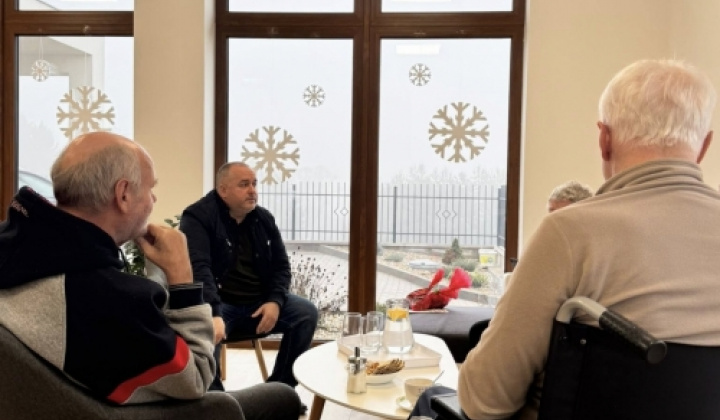 14. fotografia fotogalérie „Koľko lásky sa zmestí do krabice od topánok“ - foto