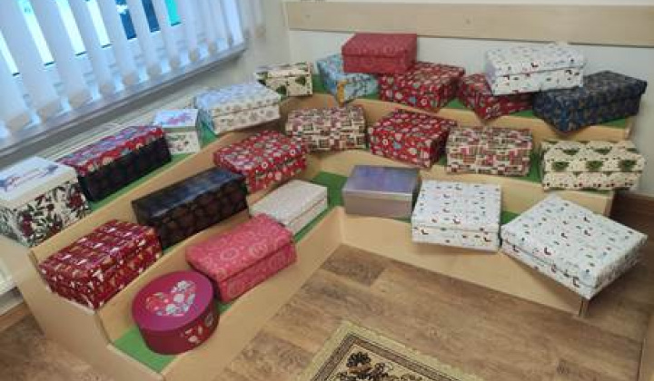 15. fotografia fotogalérie „Koľko lásky sa zmestí do krabice od topánok“ - foto