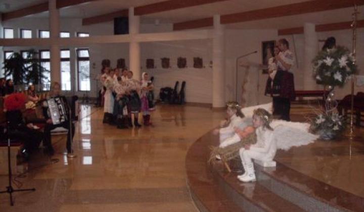1. fotografia fotogalérie Cirkev / Jasličková pobožnosť 2010 - foto