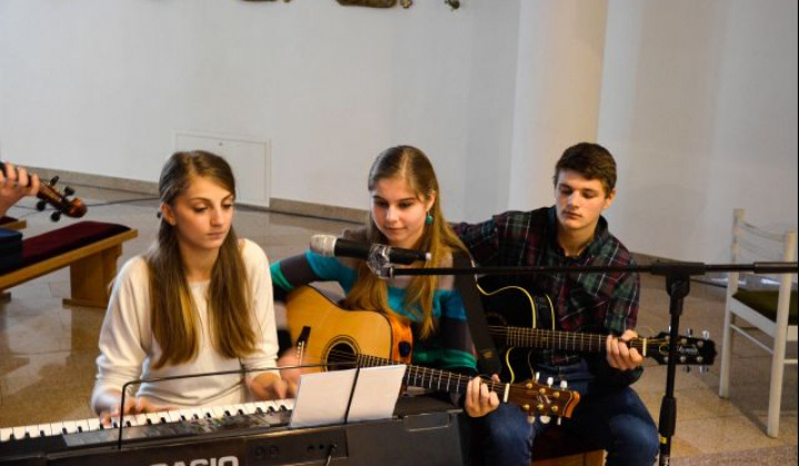 10. fotografia fotogalérie Cirkev / Jasličková pobožnosť 2013 - foto