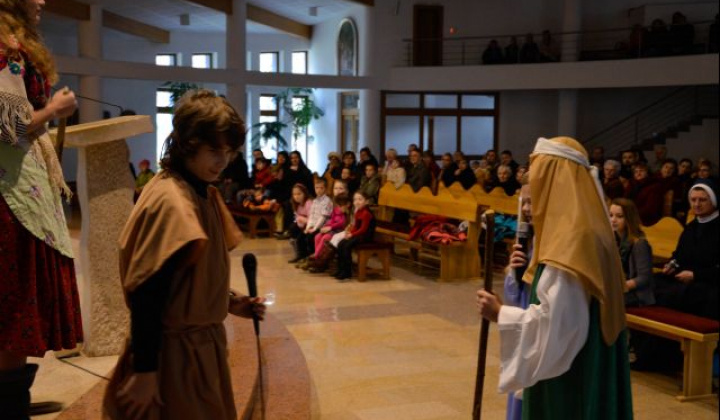 15. fotografia fotogalérie Cirkev / Jasličková pobožnosť 2013 - foto