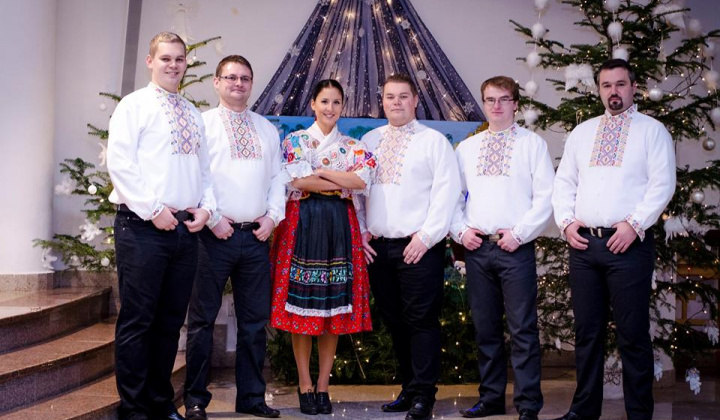 2. fotografia fotogalérie Cirkev / Jasličková pobožnosť 2014 - foto