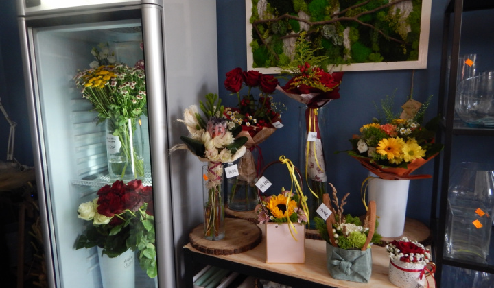 1. fotografia fotogalérie Firmy a spoločnosti / Kvetinárstvo KVET - Plavnica - foto