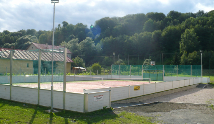 2. fotografia fotogalérie Projekty / Multifunkčné ihrisko - foto