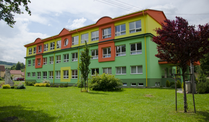 2. fotografia fotogalérie Projekty / Rekonštrukcia Základnej školy s Materskou školou Plavnica - foto