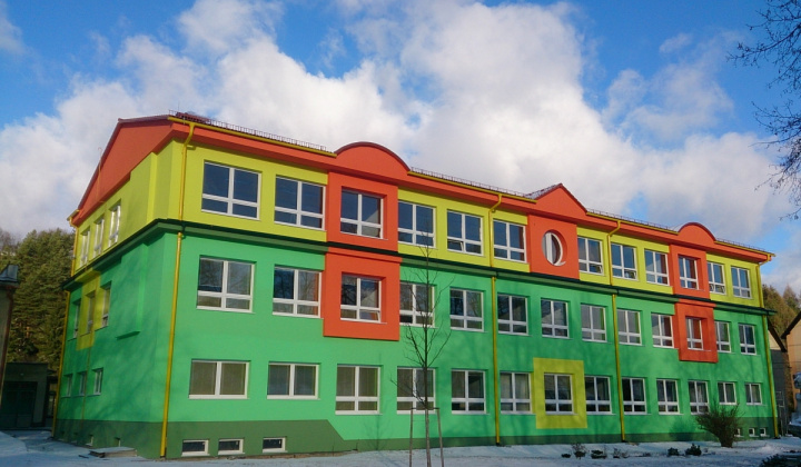 3. fotografia fotogalérie Projekty / Rekonštrukcia Základnej školy s Materskou školou Plavnica - foto