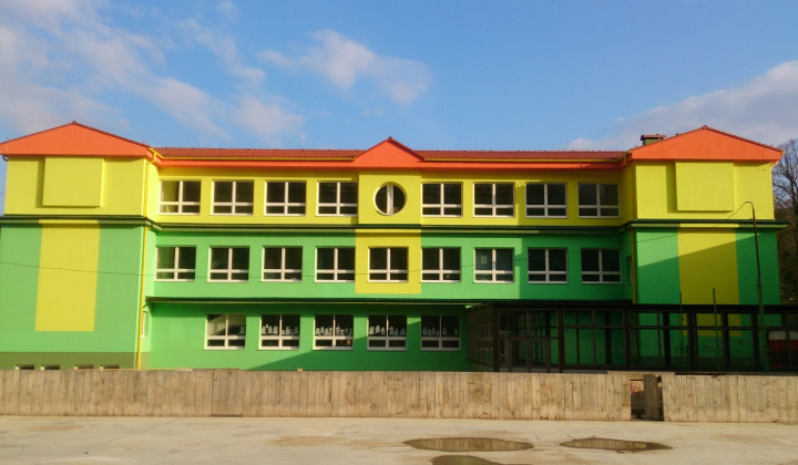 4. fotografia fotogalérie Projekty / Rekonštrukcia Základnej školy s Materskou školou Plavnica - foto