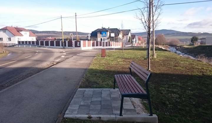 1. fotografia fotogalérie Projekty / Regenerácie centrálnej časti obce Plavnica - foto