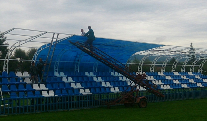 4. fotografia fotogalérie Projekty / Výstavba futbalovej tribúny v areáli futbalového ihriska I. a II. etapa - foto