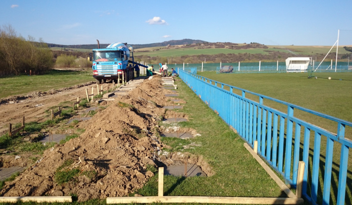 6. fotografia fotogalérie Projekty / Výstavba futbalovej tribúny v areáli futbalového ihriska I. a II. etapa - foto
