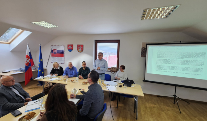 4. fotografia fotogalérie Aktuality / Spoločný školský úrad - foto