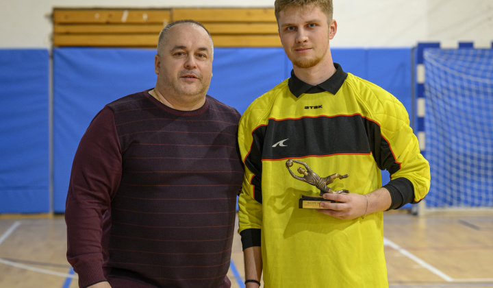 1. fotografia fotogalérie Aktuality / 4. ročník futsalového turnaja DHZ o pohár starostu obce - foto