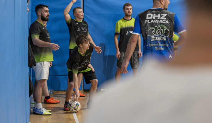 8. fotografia fotogalérie Aktuality / 4. ročník futsalového turnaja DHZ o pohár starostu obce - foto