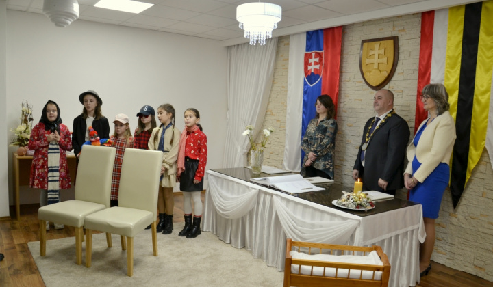 6. fotografia fotogalérie Aktuality / Jubilanti a uvítanie detí do života - foto