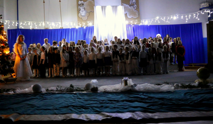 6. fotografia fotogalérie Aktuality / Vianočné vystúpenie - foto