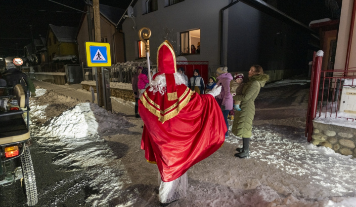 23. fotografia fotogalérie Aktuality / Mikuláš v Plavnici - foto