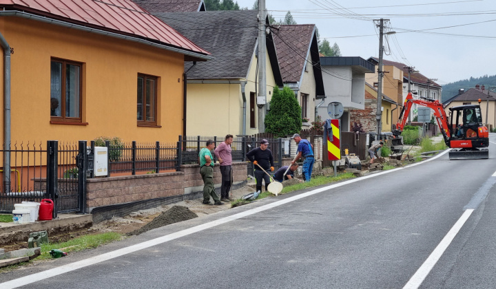 2. fotografia fotogalérie Obecný podnik – Rekonštrukcia spevnenej plochy - chodníka v časti obce Plavnica