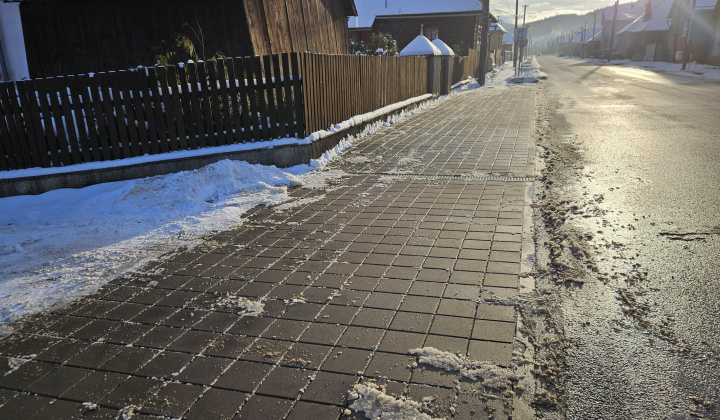13. fotografia fotogalérie Obecný podnik – Rekonštrukcia spevnenej plochy - chodníka v časti obce Plavnica