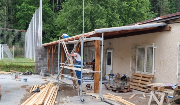 1. fotografia fotogalérie Obecný podnik – Prístrešok budovy pre kultúrne účely