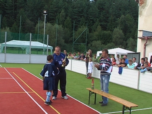 201009041248230.imga0241