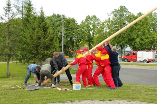 201206032109580.22