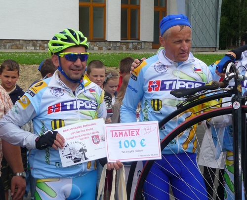 201206060836580.p1150413