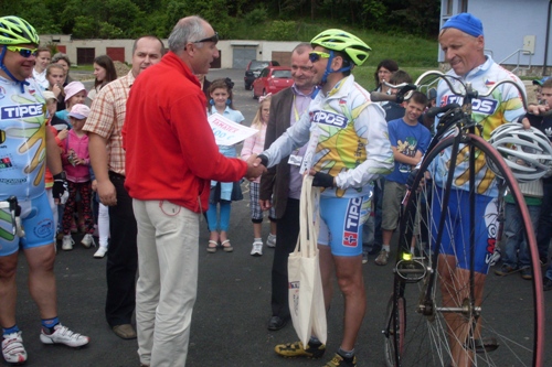 201206060838530.sdc12289