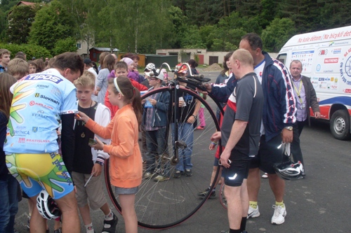 201206060840210.sdc12303